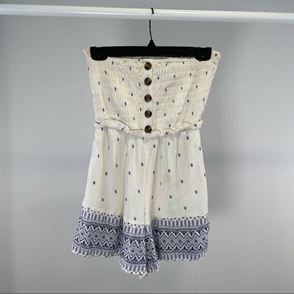 Strapless cream and blue romper with buttons from American Eagle - Picture 3 of 12